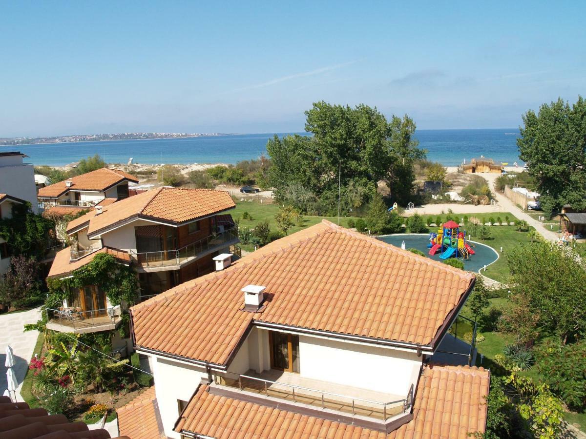 Resort Laguna &